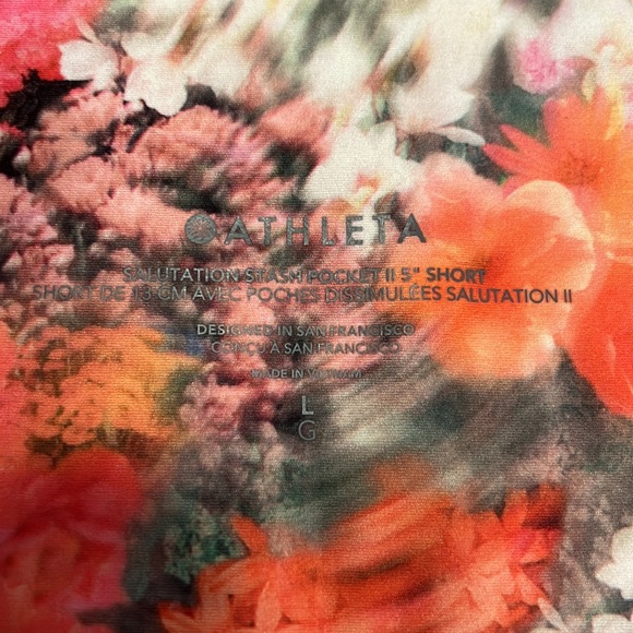 Athleta Salutation Stash Pocket II 5” Short Size Large Floral Print - Picture 6 of 8